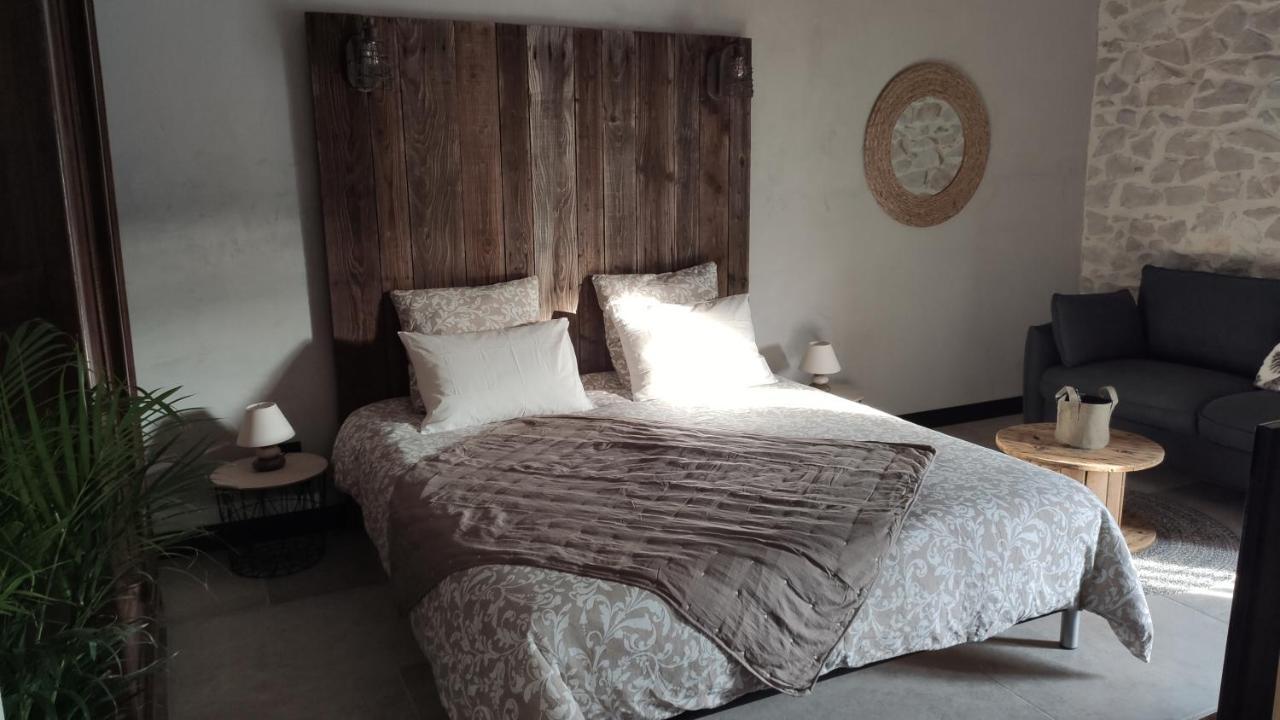 Manoir Du Marquis De Montcalm Bed & Breakfast Vestric-et-Candiac Room photo